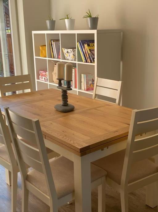 Beautiful 3 Bed Home In The Heart Of New Forest Hordle エクステリア 写真