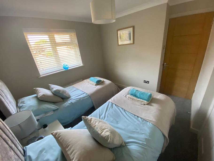 Beautiful 3 Bed Home In The Heart Of New Forest Hordle エクステリア 写真